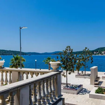 Appartamento Location Three Bedroom *