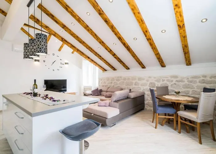 Location Three Bedroom Slano