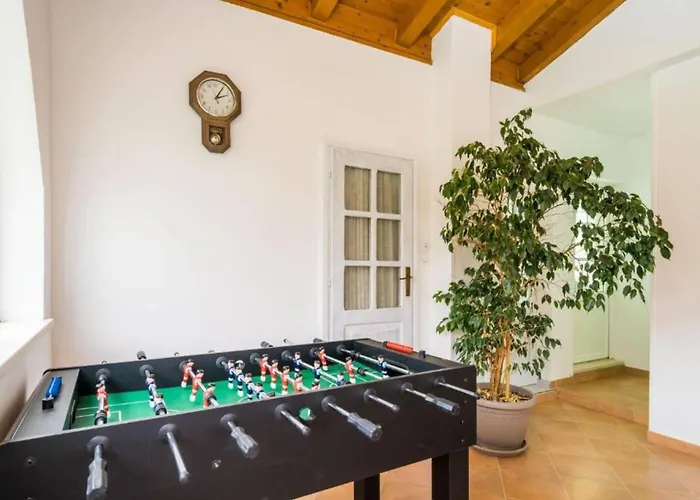 Location Three Bedroom Apartament Slano